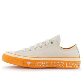 Chuck 70 Low “Love Graphic – Krem”