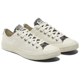 Chuck Taylor All Star “Krem Beyaz Siyah”