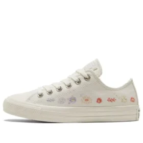 Chuck Taylor All Star Low “Nakışlı Çiçek – Egret”