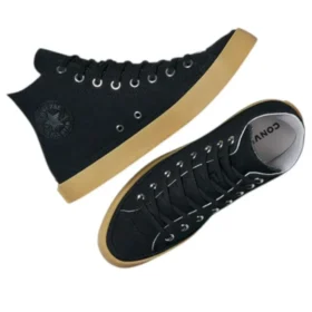 Chuck Taylor All Star “Siyah Sakız”