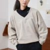 Düz Renk Bol Kesim Örgü V Yaka Bej Kapüşonlu Sweatshirt