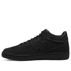 Fastbreak Pro Mid “Monocolor – Üçlü Siyah”