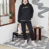 Kontrast Renkli Alfabe İşlemeli Örme Kapüşonlu Sweatshirt Siyah